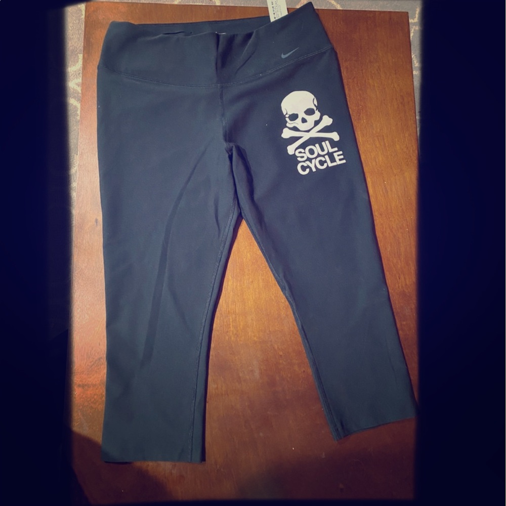 Soul Cycle Nike Dry Fit tights - Large - NWT